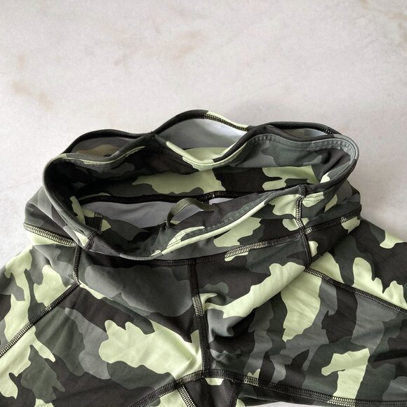 Like new! Lululemon Fast and Free Tight / leggings / pants 25" (green camo) - Picture 5 of 5
